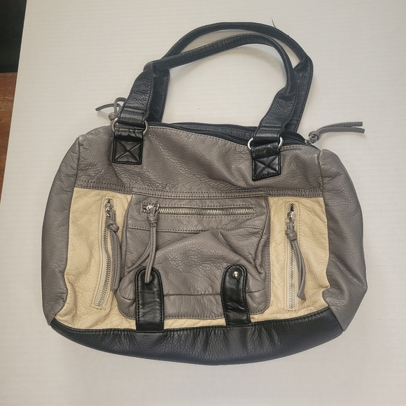 Bueno Handbags - Bueno Black Tan Shoulder Bag